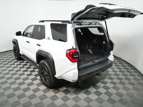 Used 2026 Toyota 4Runner TRD Off-Road Premium w/ Tow Technology Package AWD/4WD image 32