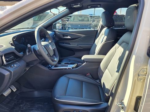 New 2026 Buick Envista Sport Touring w/ Studio Series image 15
