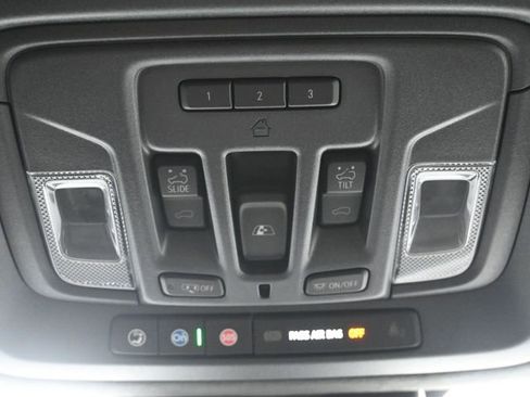 Used 2024 GMC Sierra 1500 AT4X image 22