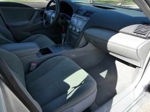 Used 2008 Toyota Camry LE image 19