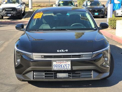 Used 2025 Kia K4 FWD image 3