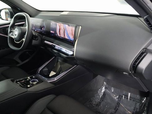 Used 2025 BMW X3 xDrive30i w/ Convenience Package image 9