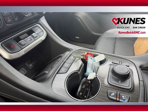 Used 2023 GMC Acadia SLT w/ Preferred Package AWD/4WD image 20