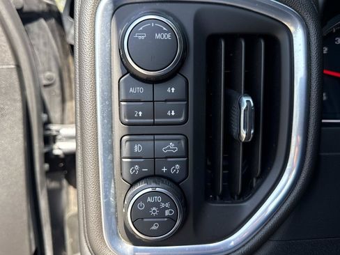 Used 2020 Chevrolet Silverado 1500 LT Trail Boss AWD/4WD image 30