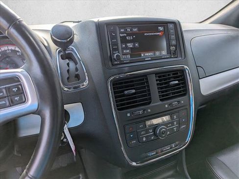 Used 2019 Dodge Grand Caravan GT image 14