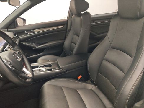 Used 2019 Honda Accord Sport image 17