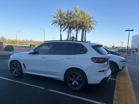 Used 2021 BMW X5 sDrive40i w/ M Sport Package RWD image 2