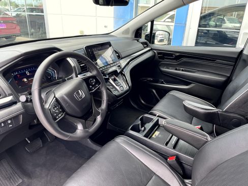 Used 2024 Honda Odyssey Elite image 13
