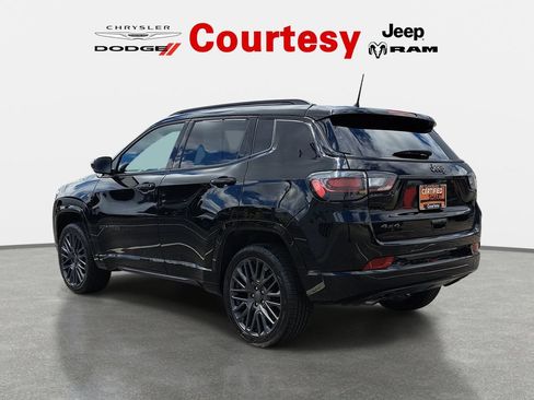 Certified 2023 Jeep Compass High Altitude AWD/4WD image 6