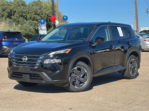 Certified 2025 Nissan Rogue SV image 2