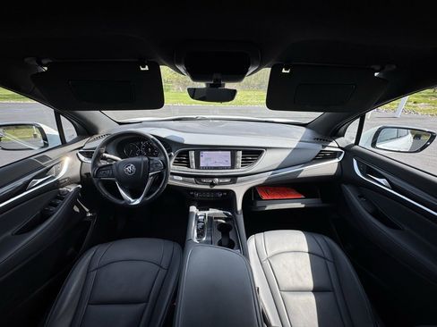 Used 2024 Buick Enclave Premium image 47