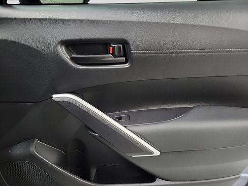 Certified 2026 Toyota Corolla Cross LE FWD image 15
