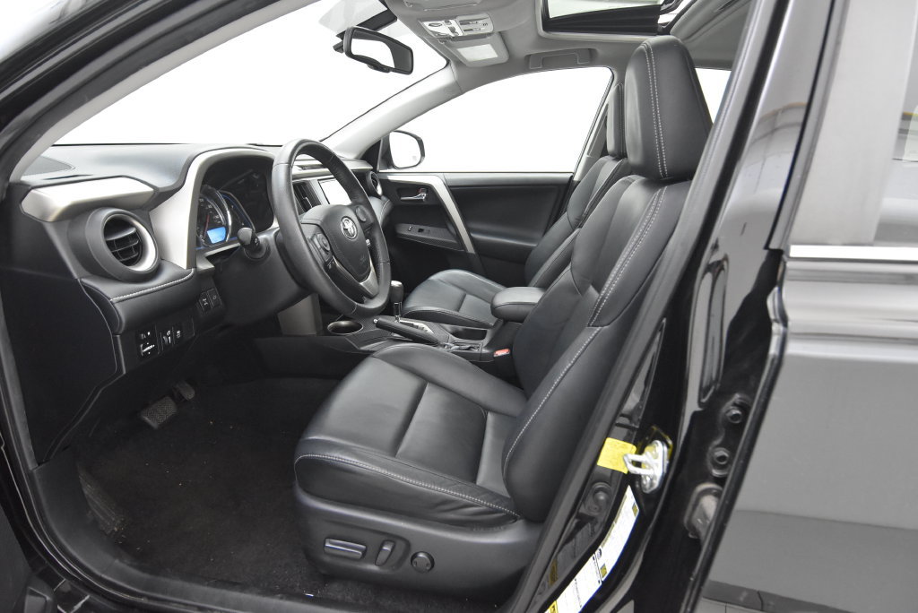 Used 2013 Toyota RAV4 Limited AWD/4WD image 24