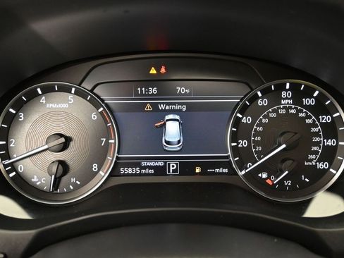 Used 2021 INFINITI QX50 Luxe w/ Appearance Package image 18