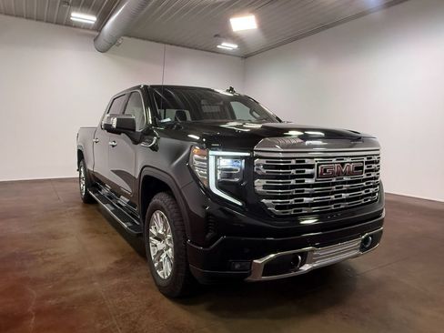 Used 2025 GMC Sierra 1500 Denali AWD/4WD image 31