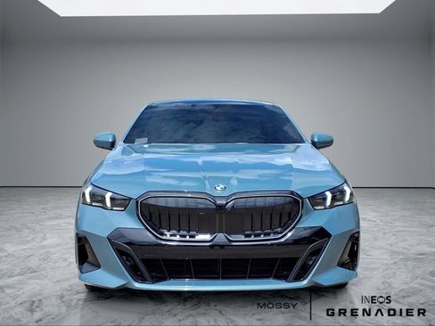 Used 2026 BMW 540i xDrive w/ Executive Package AWD/4WD image 3