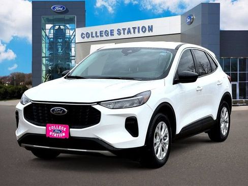 Certified 2024 Ford Escape Active image 2