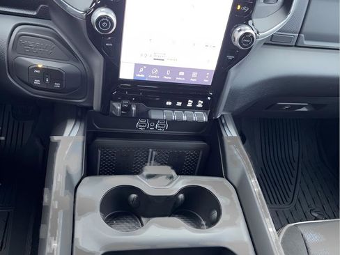 New 2026 RAM 2500 Laramie w/ Night Edition image 36