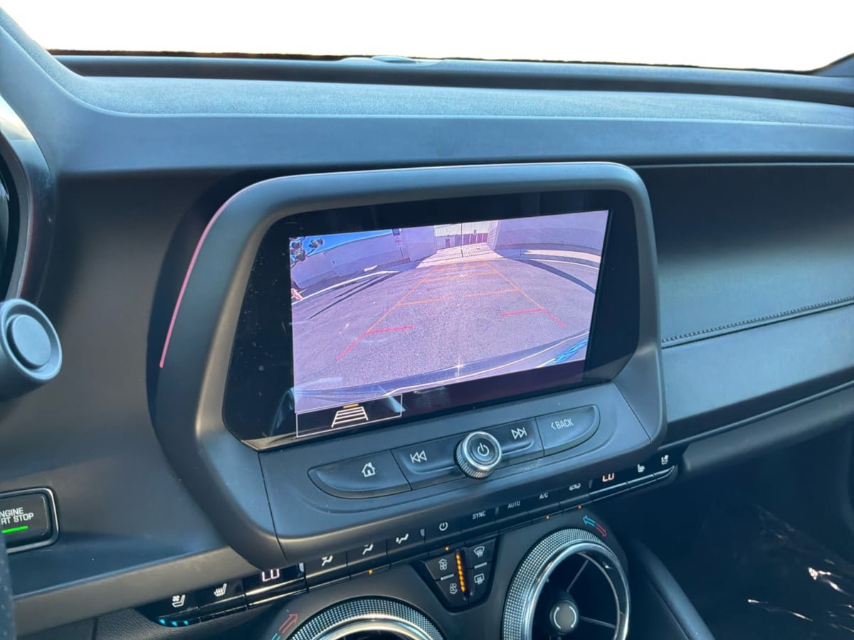 Used 2020 Chevrolet Camaro SS RWD image 13