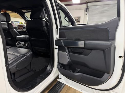 Used 2024 Ford F150 Platinum w/ FX4 Off-Road Package AWD/4WD image 17