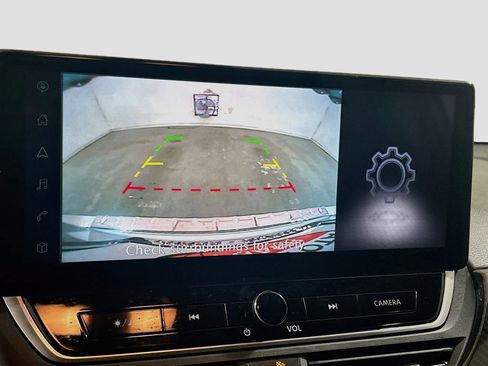 Used 2023 Nissan Altima 2.5 SR w/ SR Premium Package FWD image 12