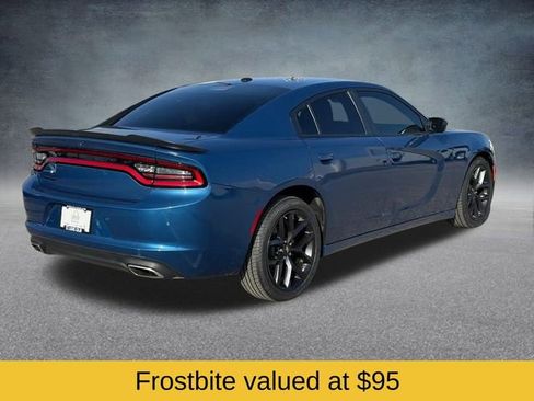 Used 2022 Dodge Charger SXT w/ Blacktop Package image 3