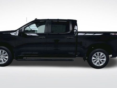 Used 2022 Chevrolet Silverado 1500 Custom image 18