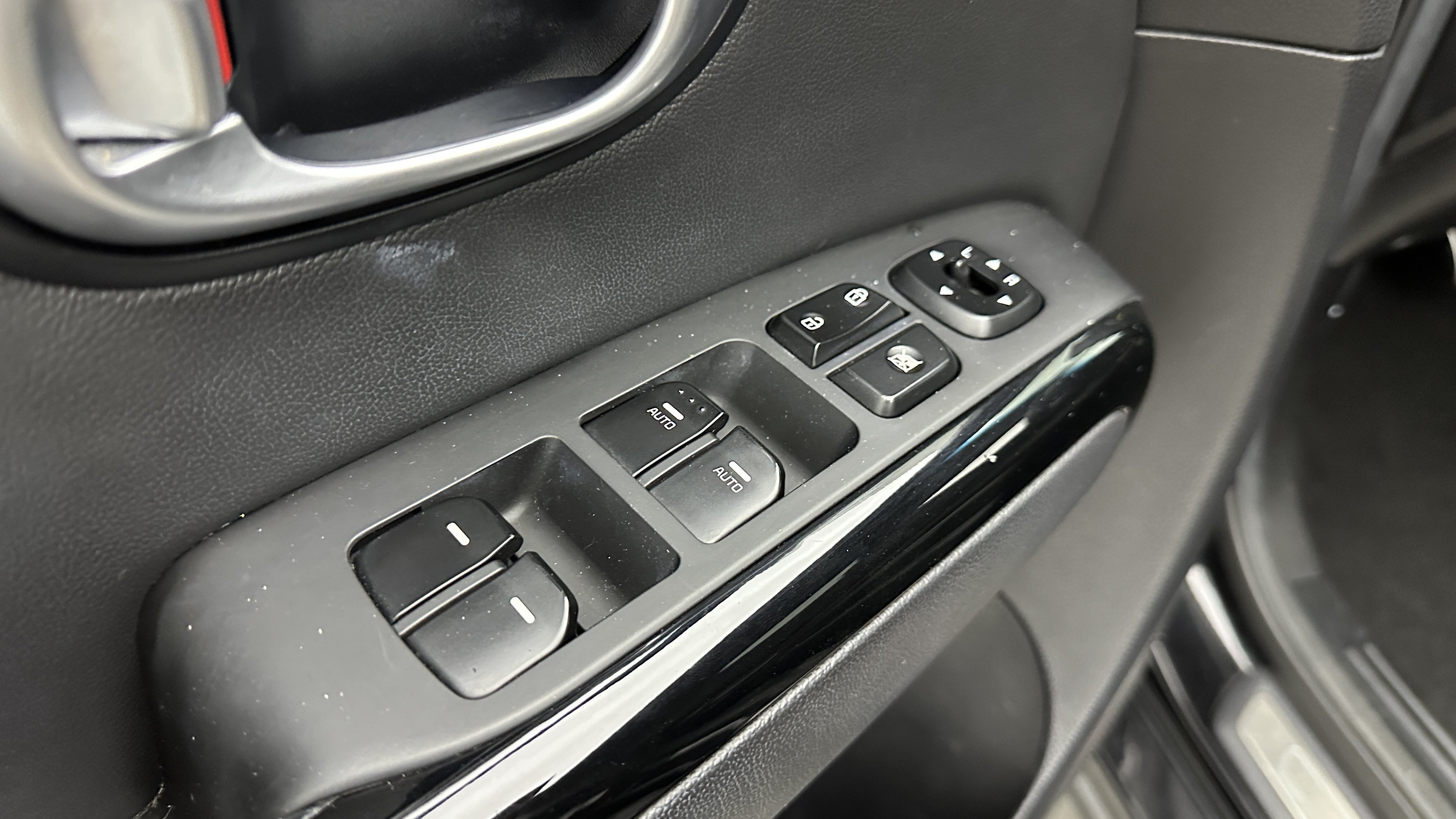 Used 2016 Kia Soul + w/ Tarmac Special Edition FWD image 22