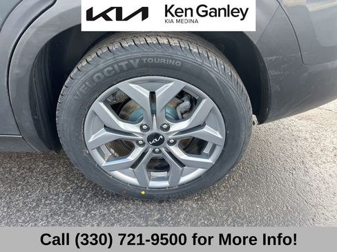 Certified 2024 Kia Seltos S image 24