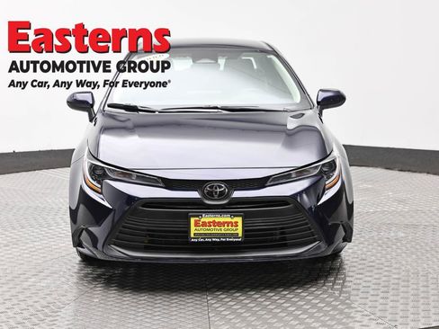 Used 2024 Toyota Corolla LE FWD image 2