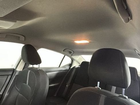 Used 2023 Nissan Sentra SV FWD image 13