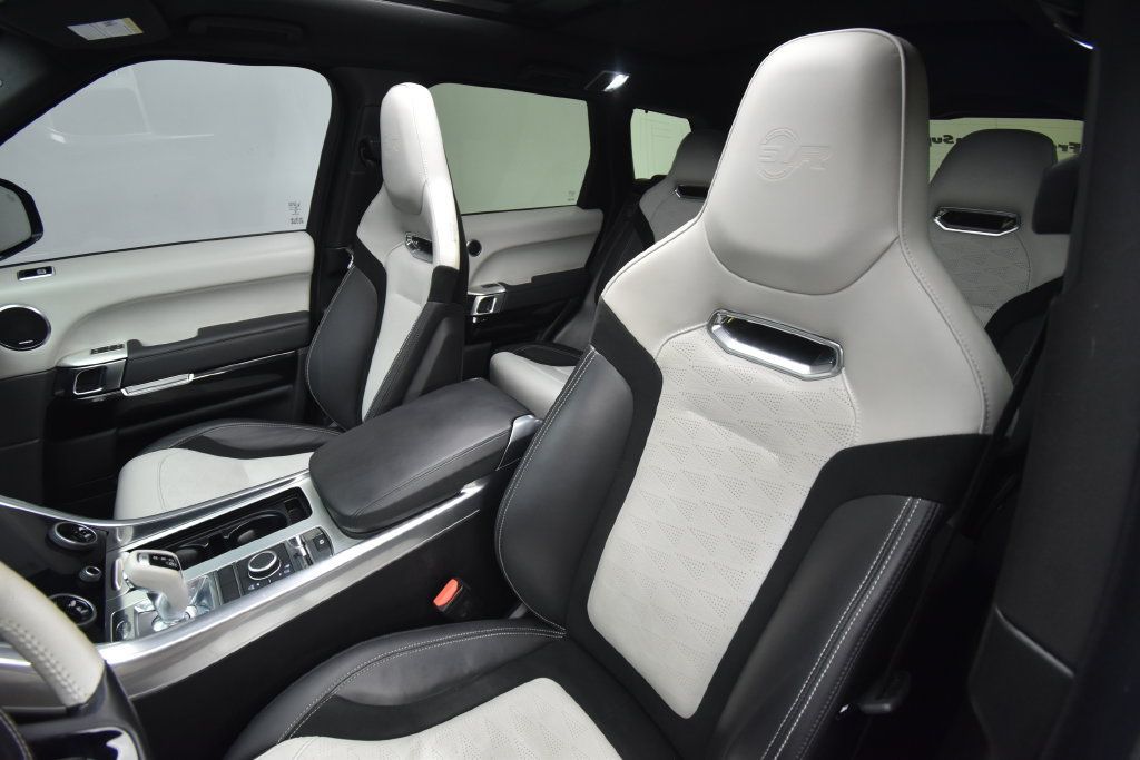 Used 2019 Land Rover Range Rover Sport SVR AWD/4WD image 16