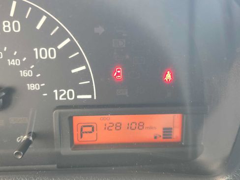 Used 2021 Nissan NV200 S FWD image 21