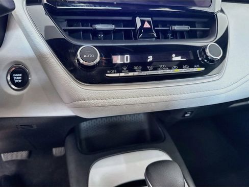 Used 2023 Toyota Corolla SE FWD image 20