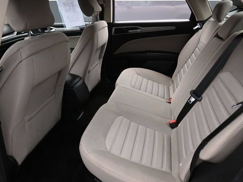 Used 2018 Ford Fusion S FWD image 27