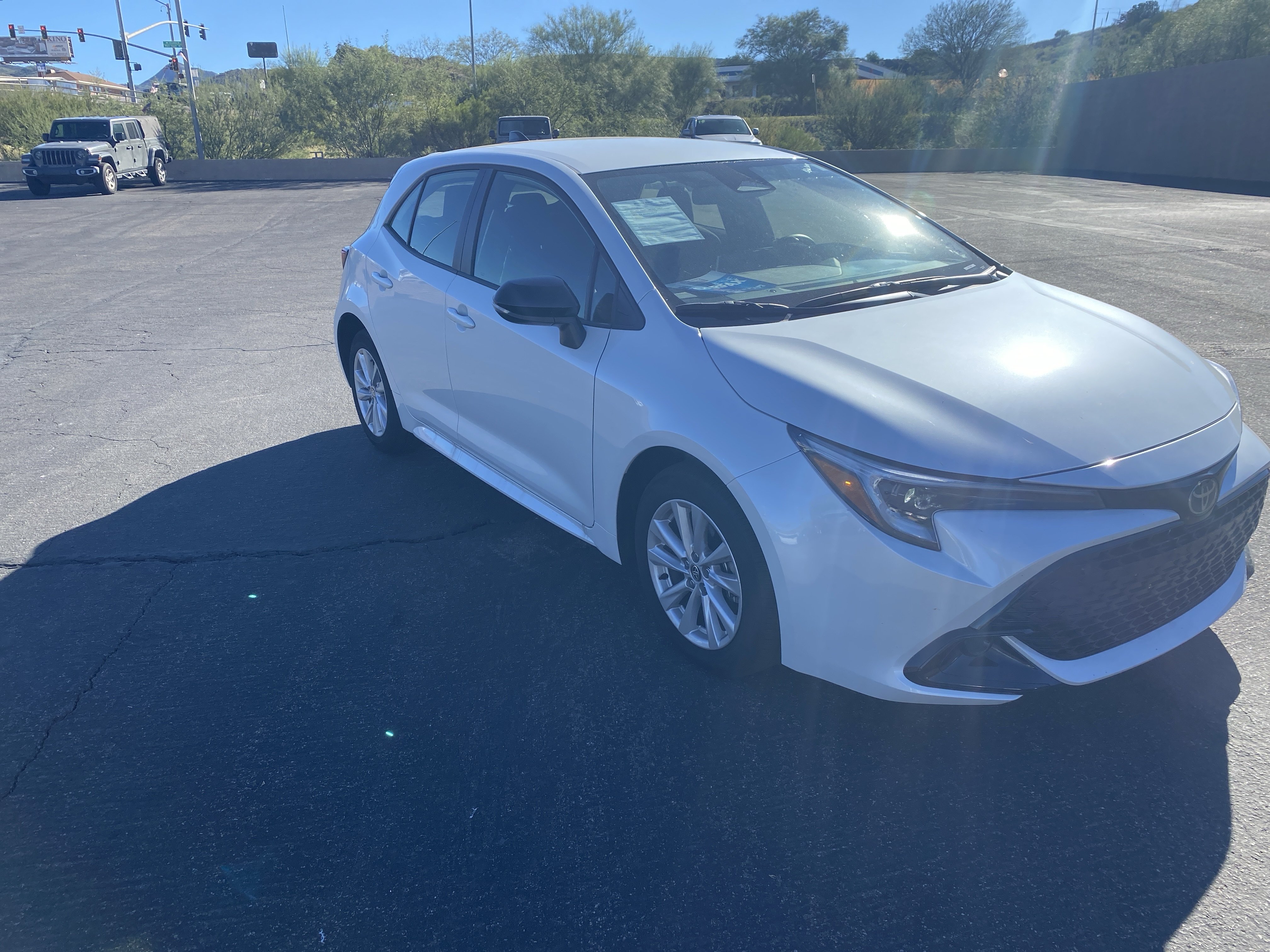 Used 2026 Toyota Corolla SE FWD image 6
