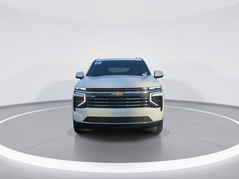 Used 2025 Chevrolet Tahoe LT image 3