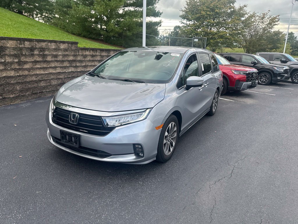Used 2023 Honda Odyssey EX-L image 2