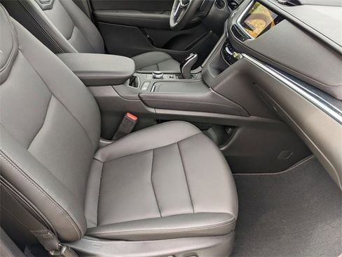 New 2025 Cadillac XT5 Premium Luxury image 24