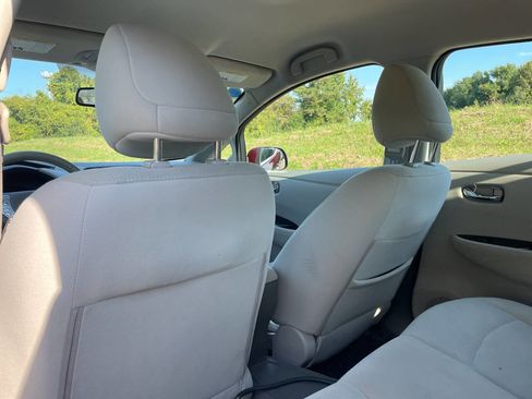 Used 2016 Nissan Leaf SV image 18