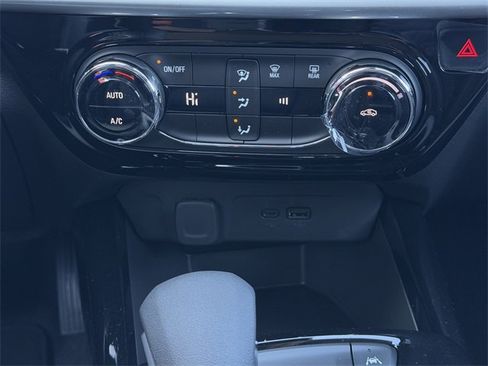 New 2026 Chevrolet Trax LT image 16