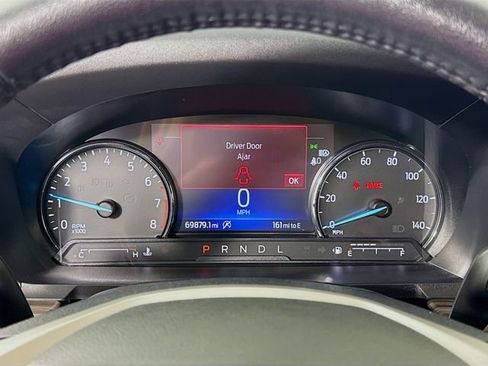 Used 2022 Ford Explorer Limited image 12