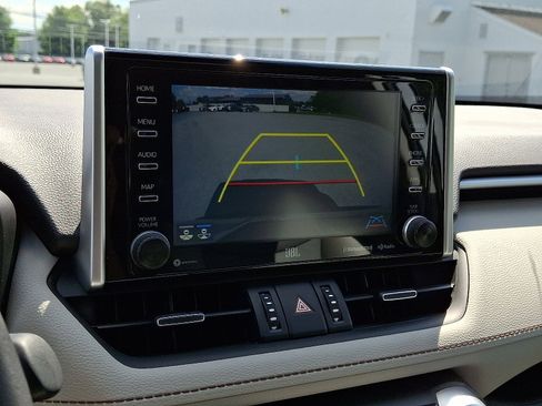 Certified 2021 Toyota RAV4 XLE Premium image 20