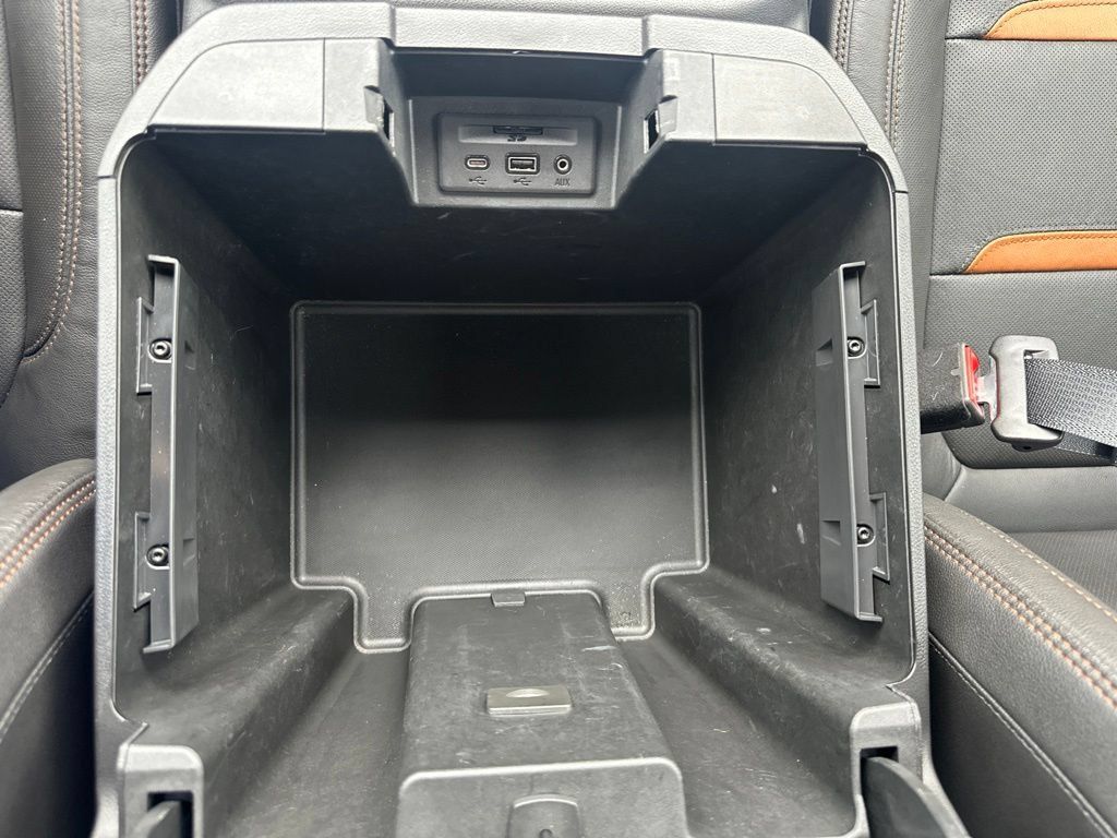 Certified 2020 GMC Sierra 2500 AT4 w/ AT4 Premium Package AWD/4WD image 7