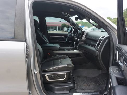 Used 2022 RAM 1500 Laramie AWD/4WD image 18