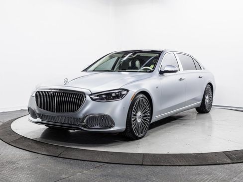 Used 2024 Mercedes-Benz Maybach S 680 4MATIC image 3