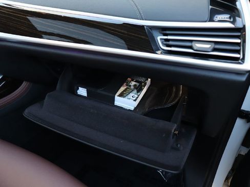 Used 2020 BMW X7 M50i w/ Cold Weather Package image 57