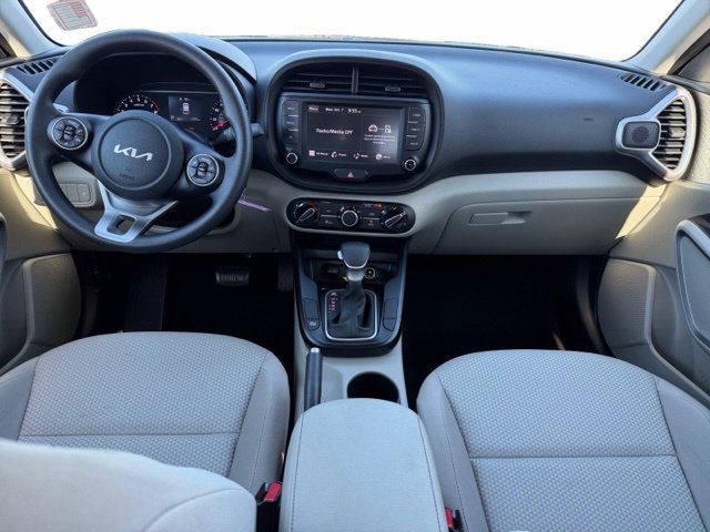 Certified 2022 Kia Soul LX FWD image 12