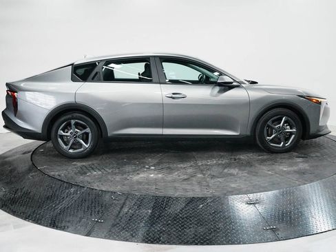 Used 2025 Kia K4 FWD image 5