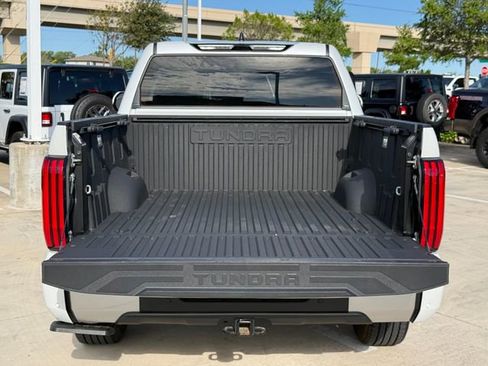 Used 2024 Toyota Tundra Limited w/ Power Package AWD/4WD image 29